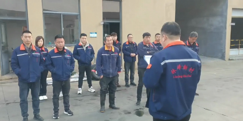 2023年11月14日，山東林峰新型裝飾材料有限公司舉行甲醛泄漏事故應(yīng)急預(yù)案的演練。